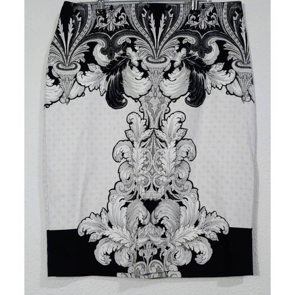 New York & Company Size 6 Black White Patterned Pencil Skirt Career - Picture 4 of 10